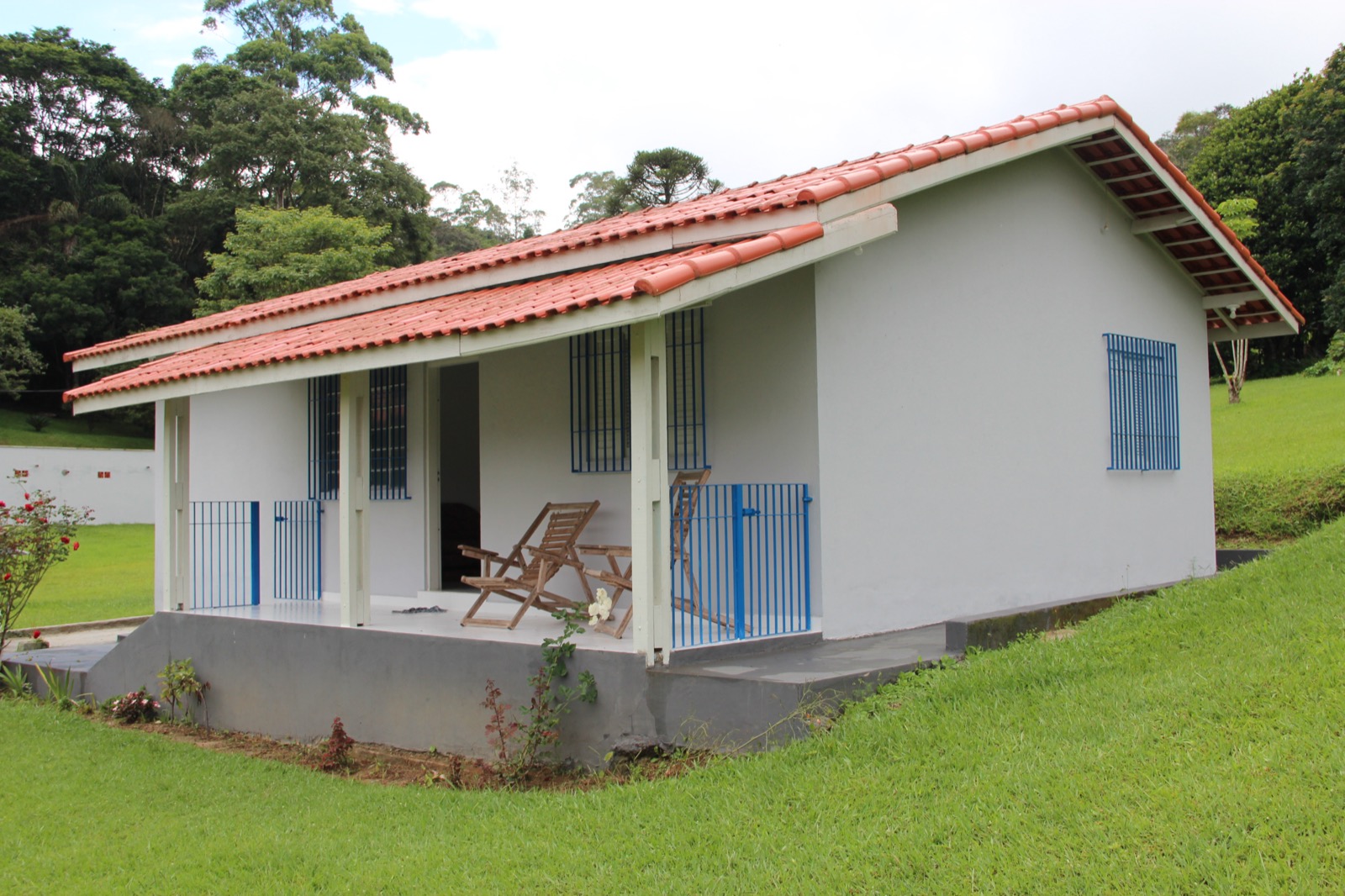 Fachada da casa auxiliar